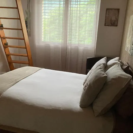 Quarto em Acomodações Particulares Les Balcons Du Rhone